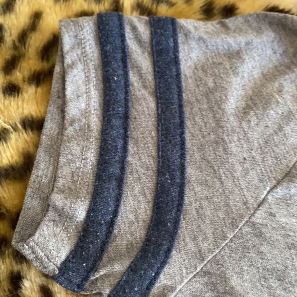 Hollister tee - Picture 5 of 5